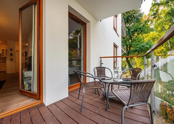 Aquarius, Sun & Snow